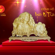Đồng hồ người mẹ thời gian